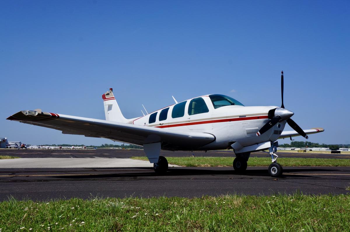 1983 Beechcraft A36 Bonanza Photo 7
