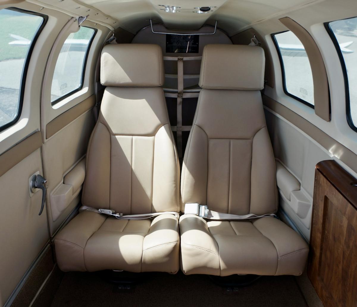 1983 Beechcraft A36 Bonanza Photo 7