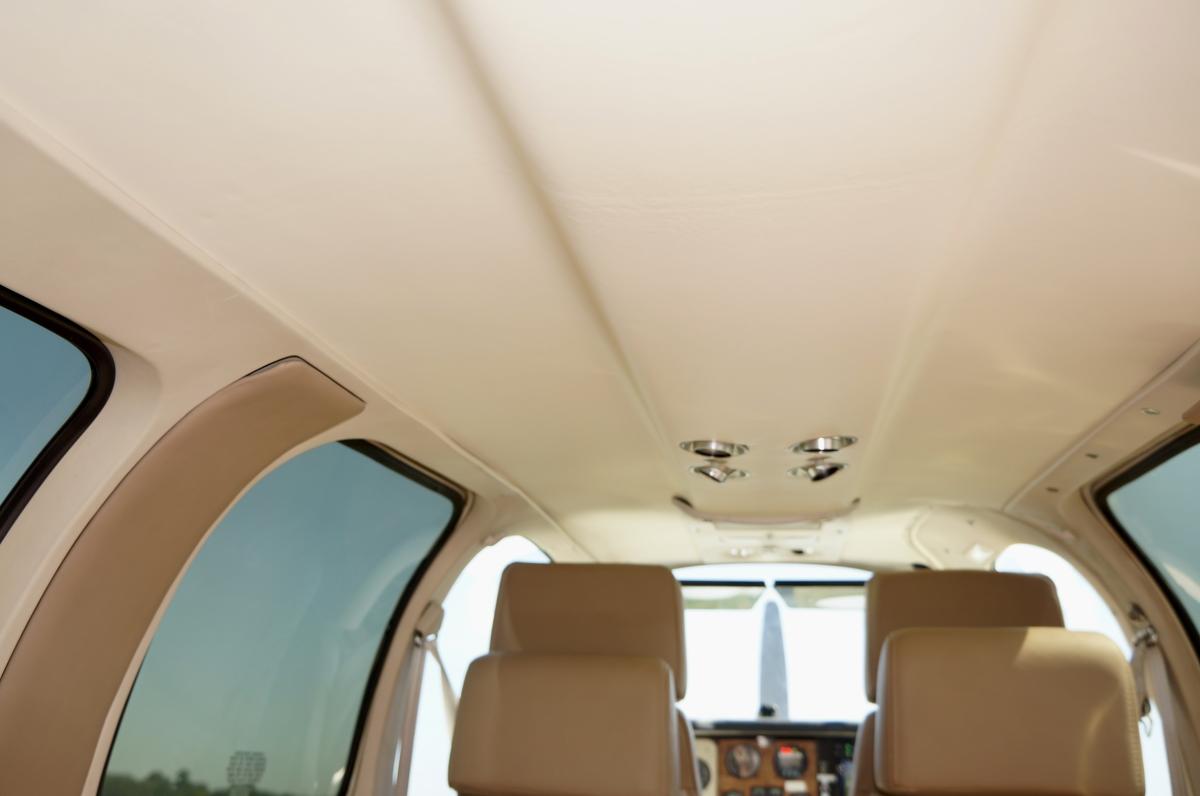 1983 Beechcraft A36 Bonanza Photo 7