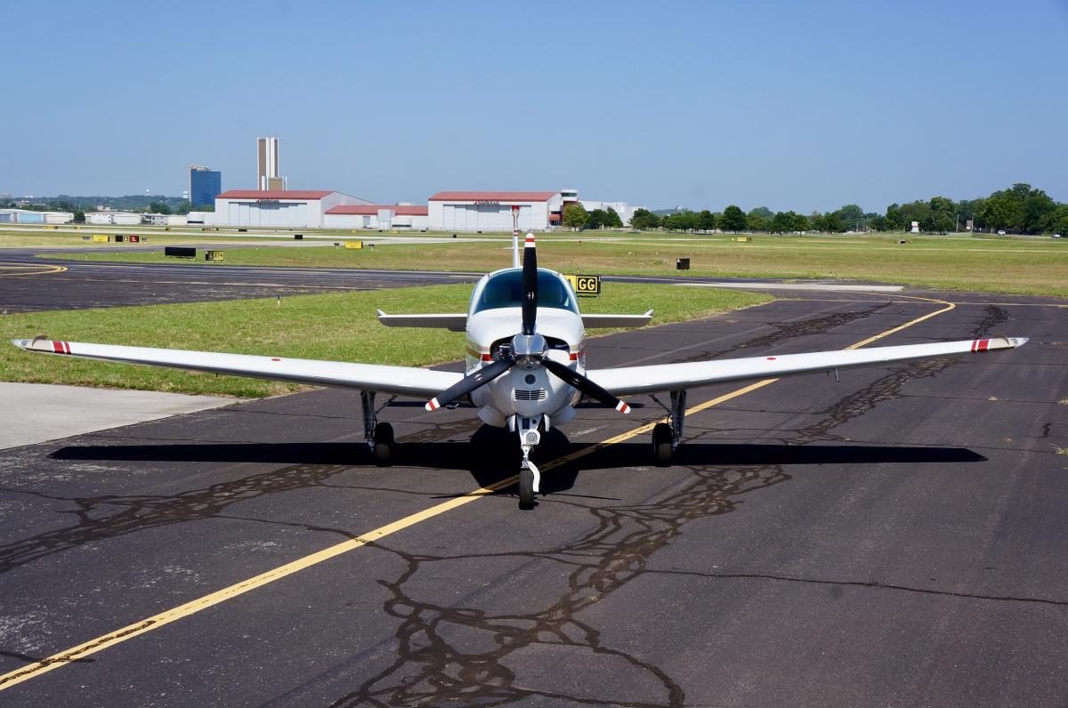 1983 Beechcraft A36 Bonanza Photo 3