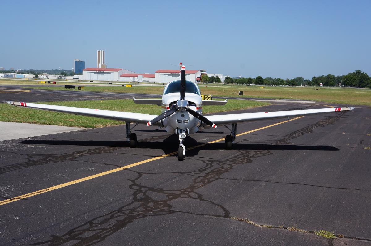 1983 Beechcraft A36 Bonanza Photo 4