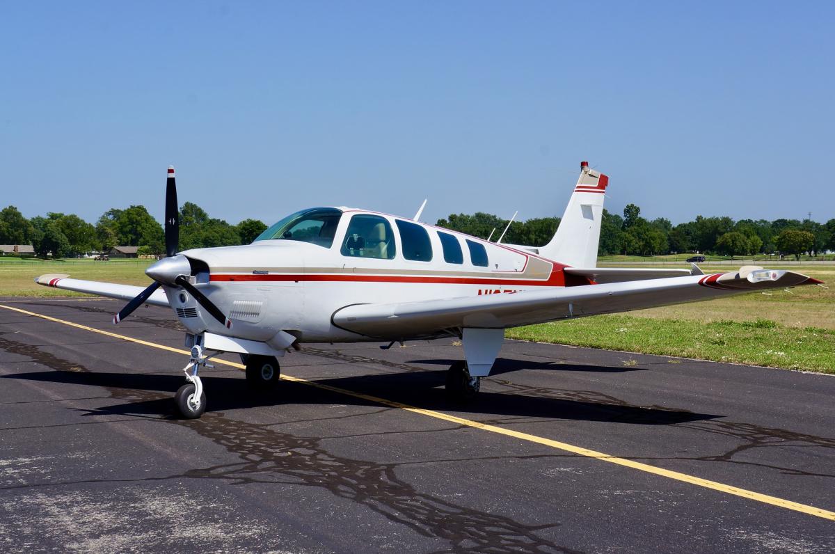1983 Beechcraft A36 Bonanza Photo 6