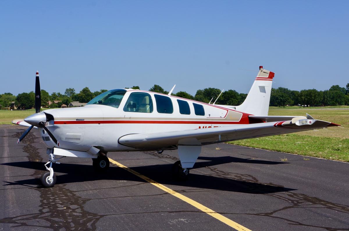 1983 Beechcraft A36 Bonanza Photo 7