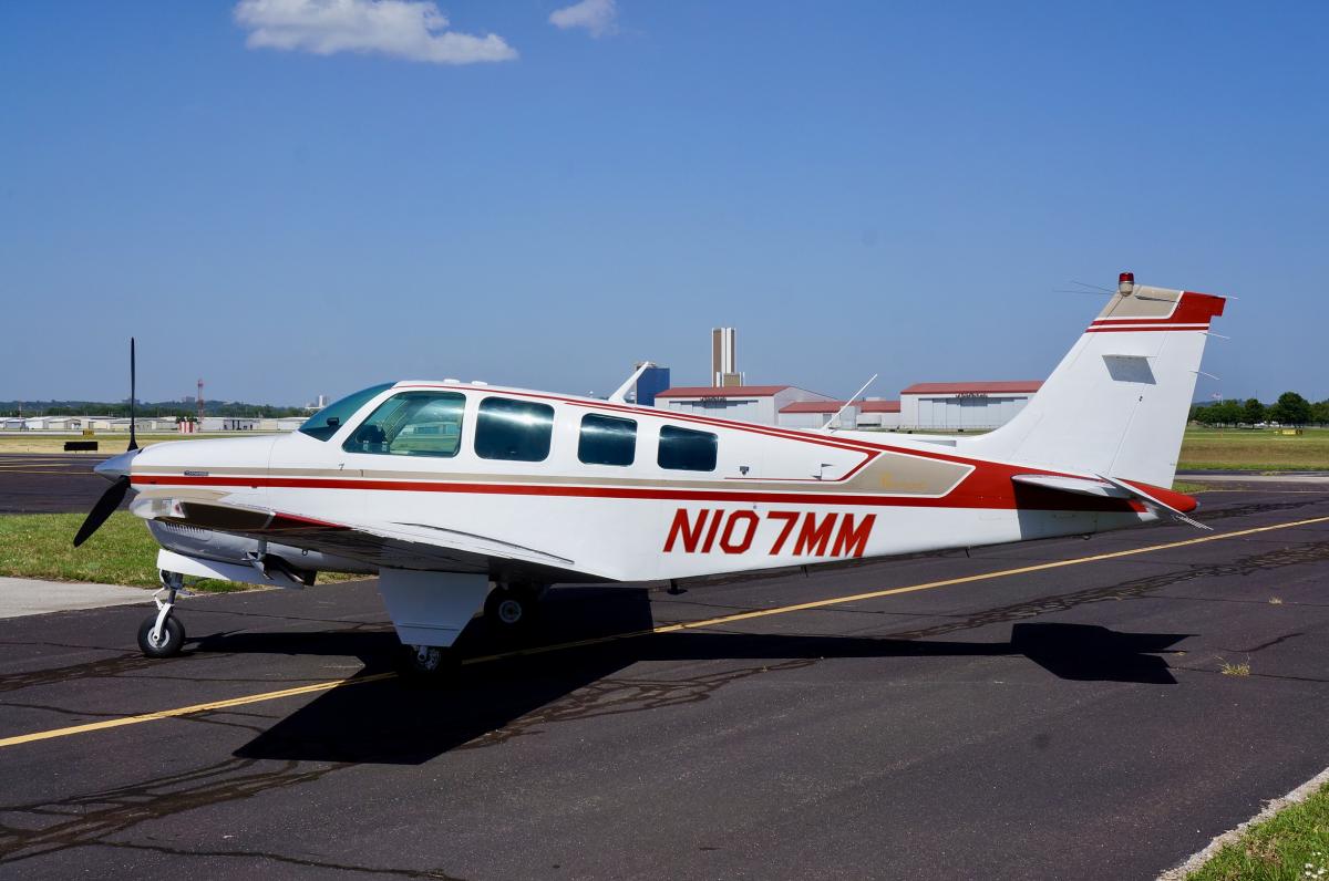 1983 Beechcraft A36 Bonanza Photo 4
