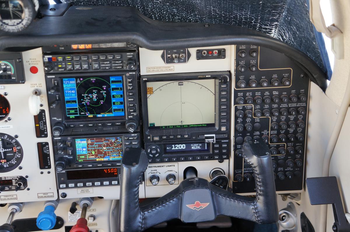 2004 Mooney M20M DX BRAVO Photo 2