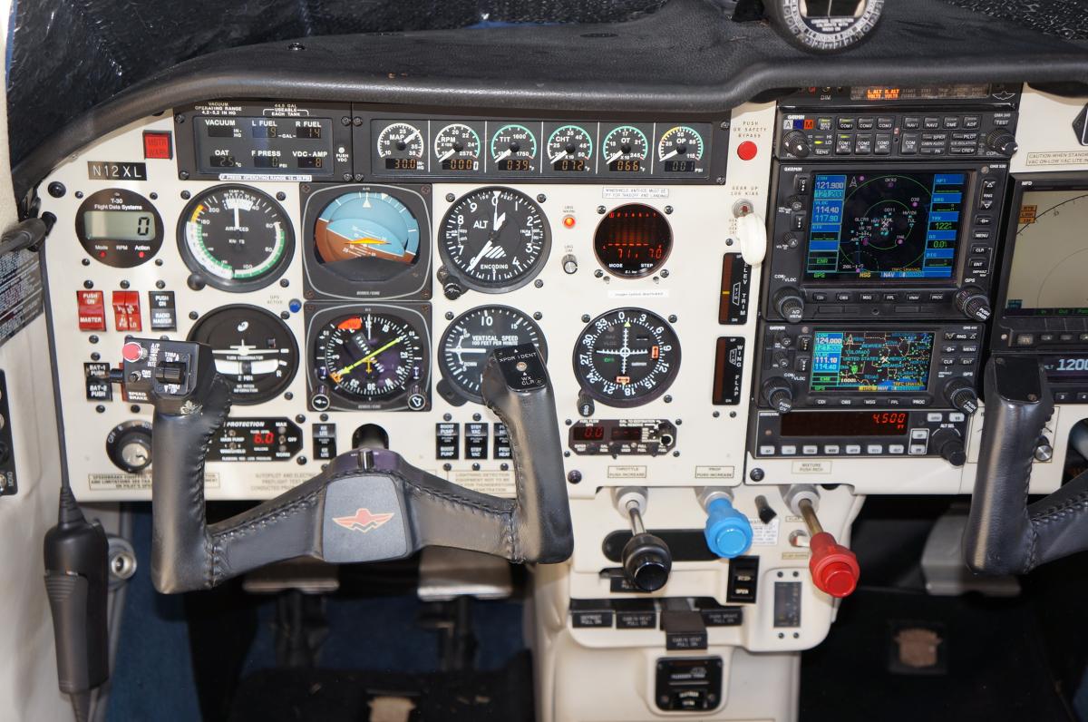 2004 Mooney M20M DX BRAVO Photo 3