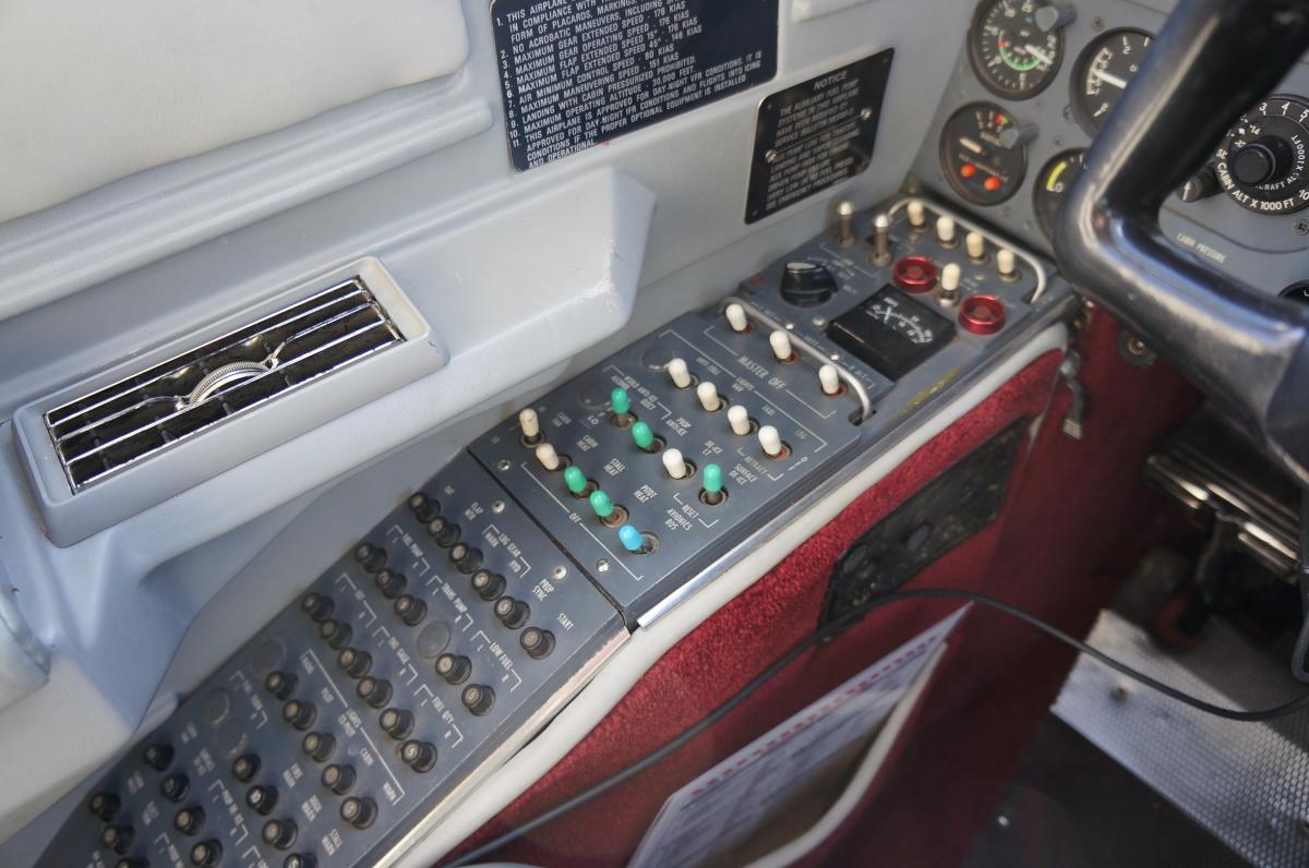 1978 Cessna 421C Photo 4