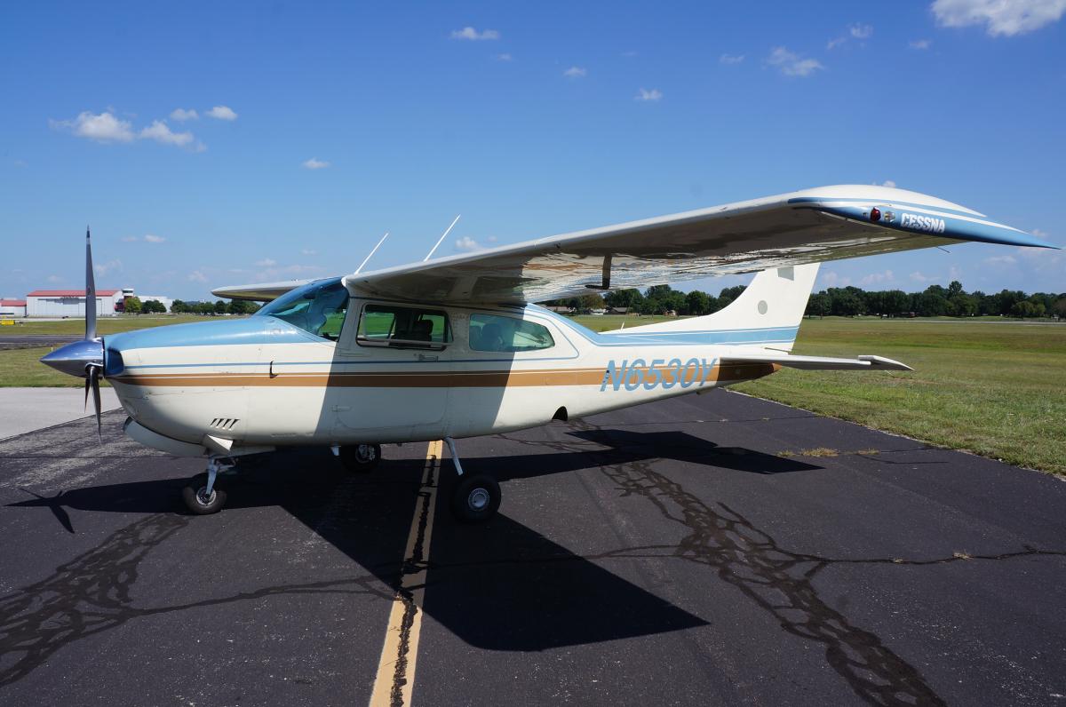 1981 Cessna T210N Photo 3
