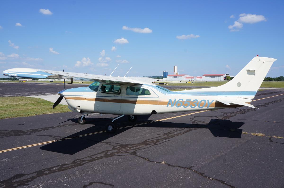 1981 Cessna T210N Photo 3