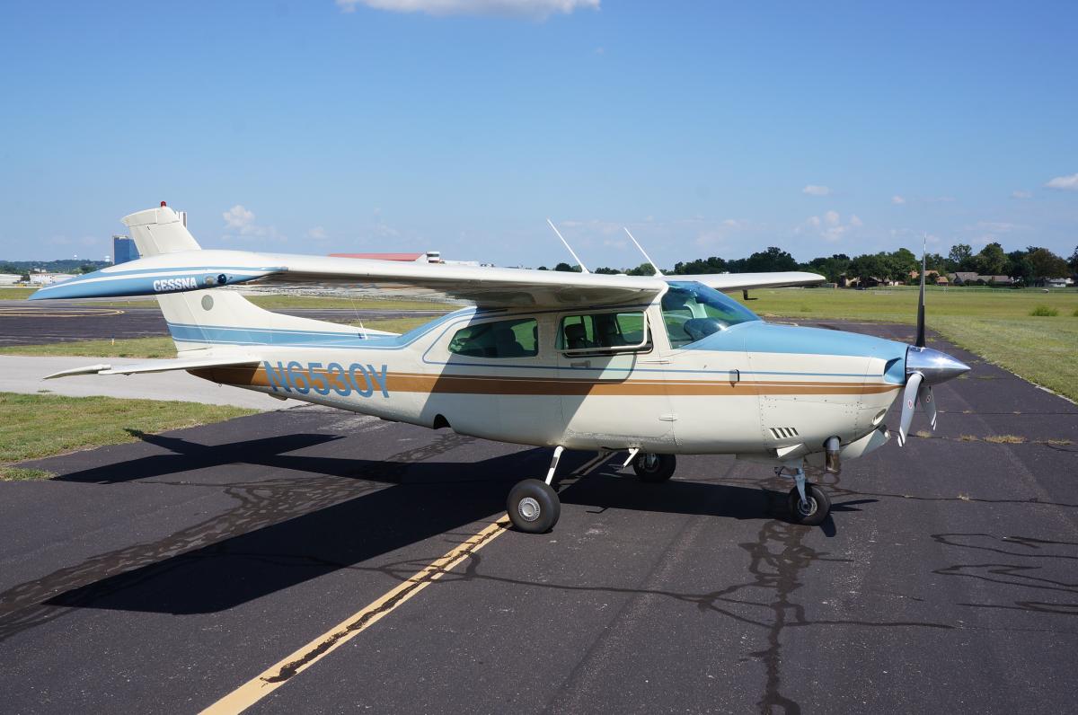 1981 Cessna T210N Photo 3