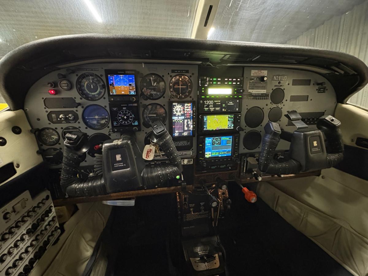 1981 Cessna P210N Photo 4