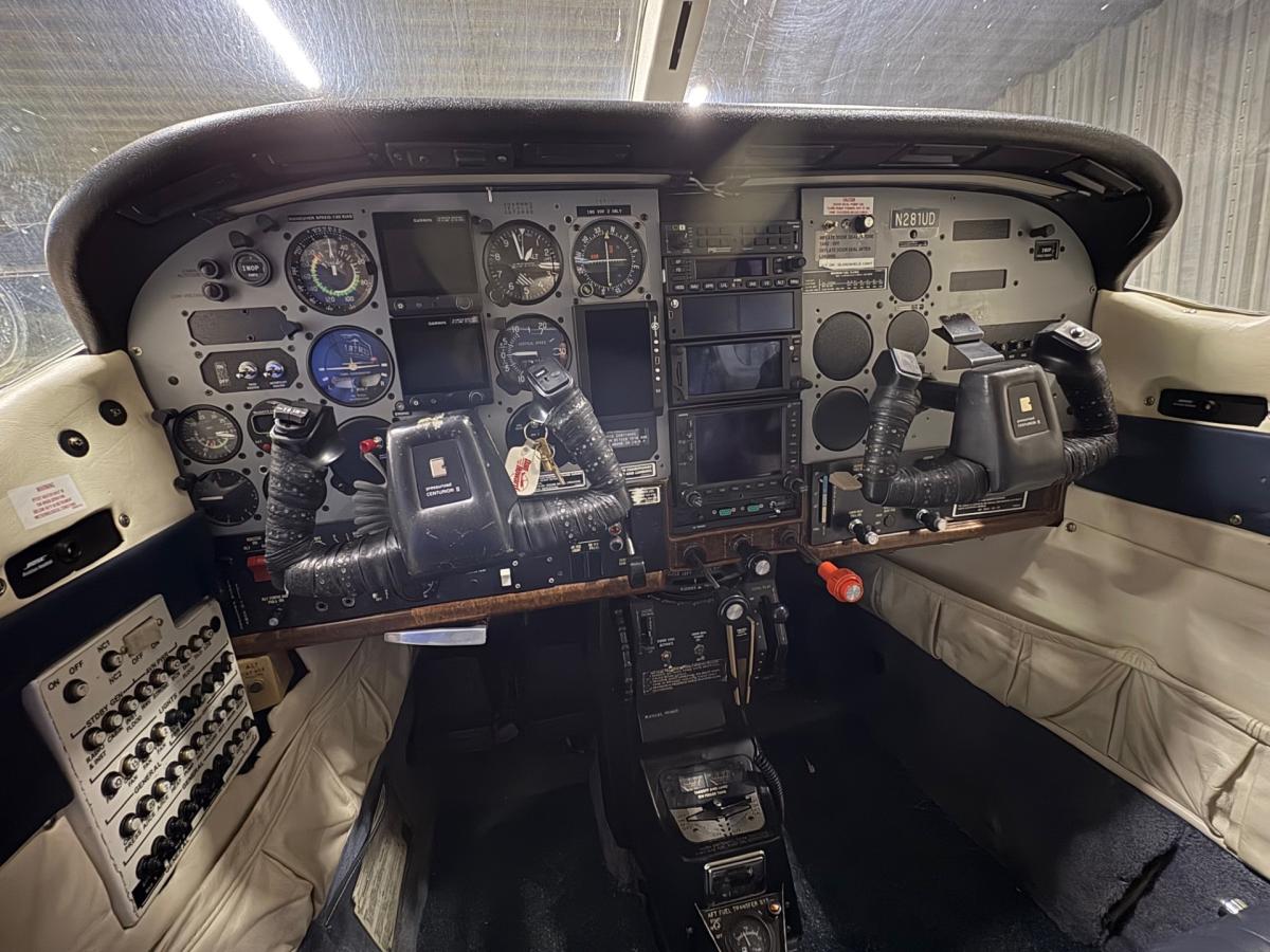 1981 Cessna P210N Photo 2