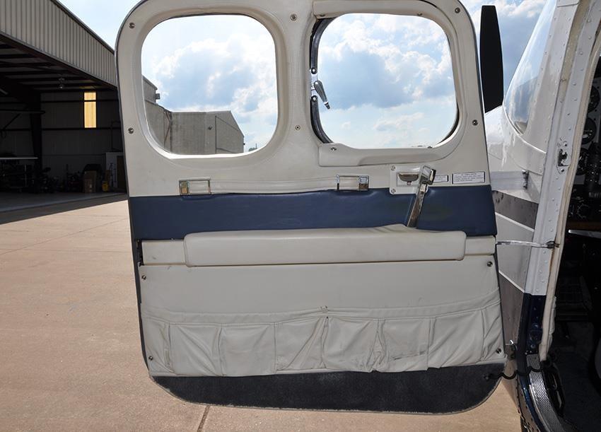 1981 Cessna P210N Photo 4