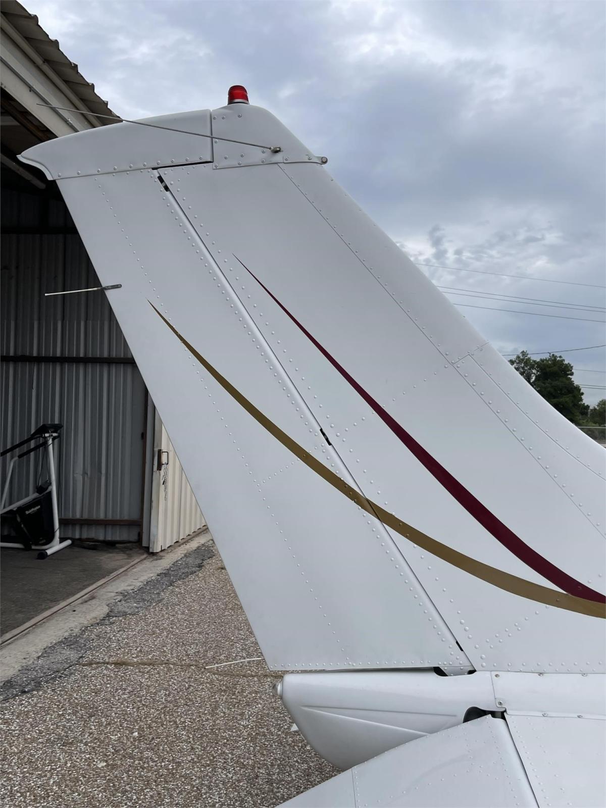 1980 Cessna P210N Photo 4