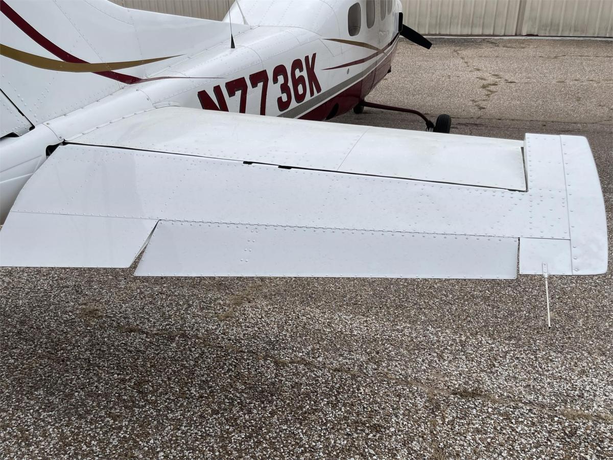 1980 Cessna P210N Photo 6