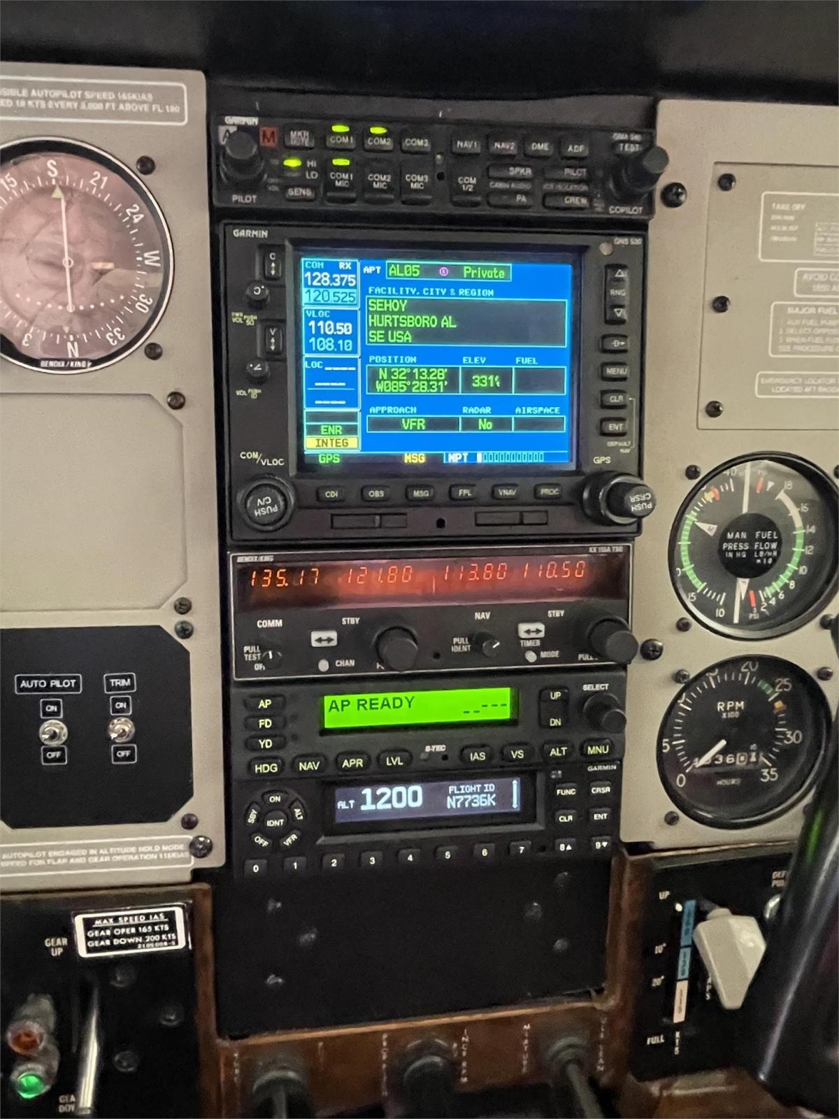 1980 Cessna P210N Photo 3