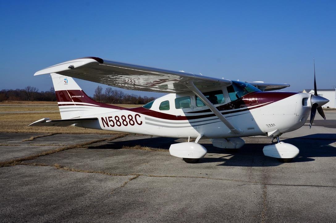 1980 Cessna U206G Photo 6