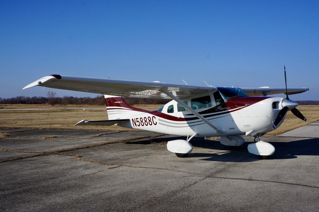 1980 Cessna U206G Photo 2