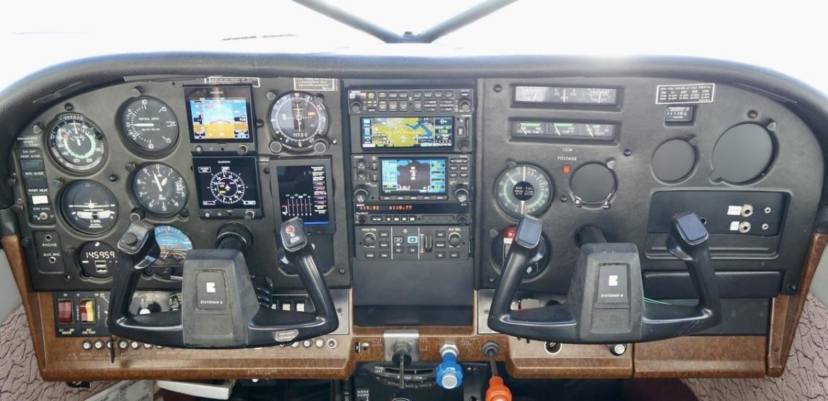 1980 Cessna U206G Photo 7