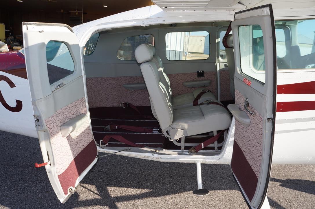 1980 Cessna U206G Photo 5