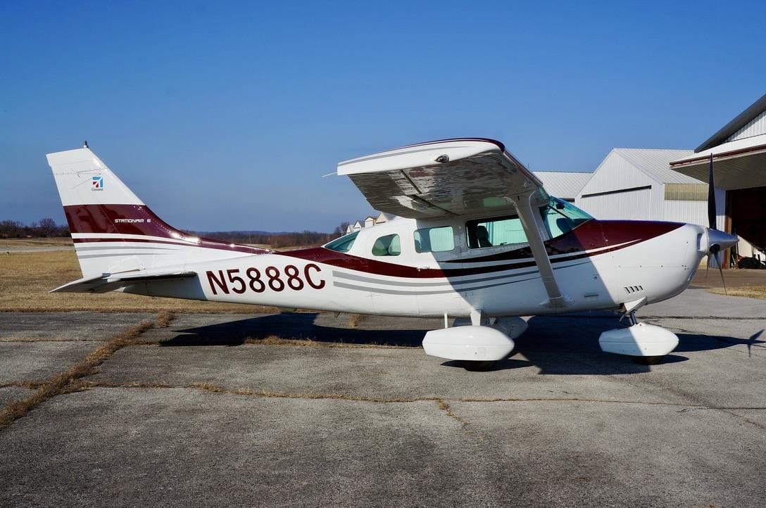 1980 Cessna U206G Photo 3