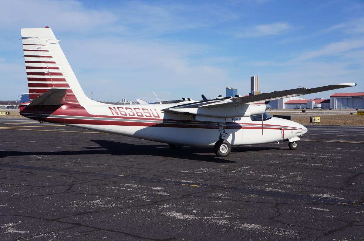 1964 Commander 500B Photo 4