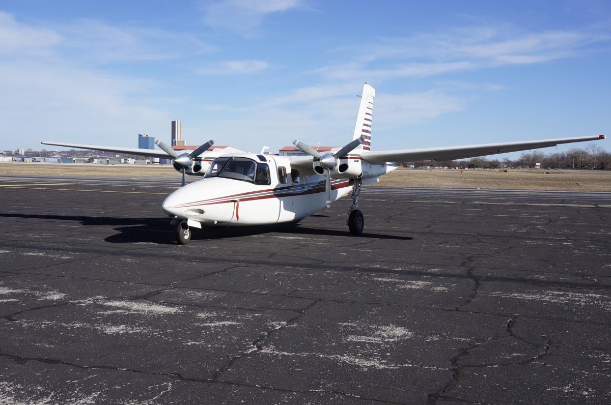 1964 Commander 500B Photo 6