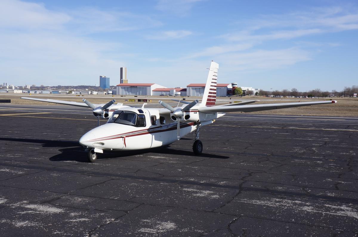 1964 Commander 500B Photo 2