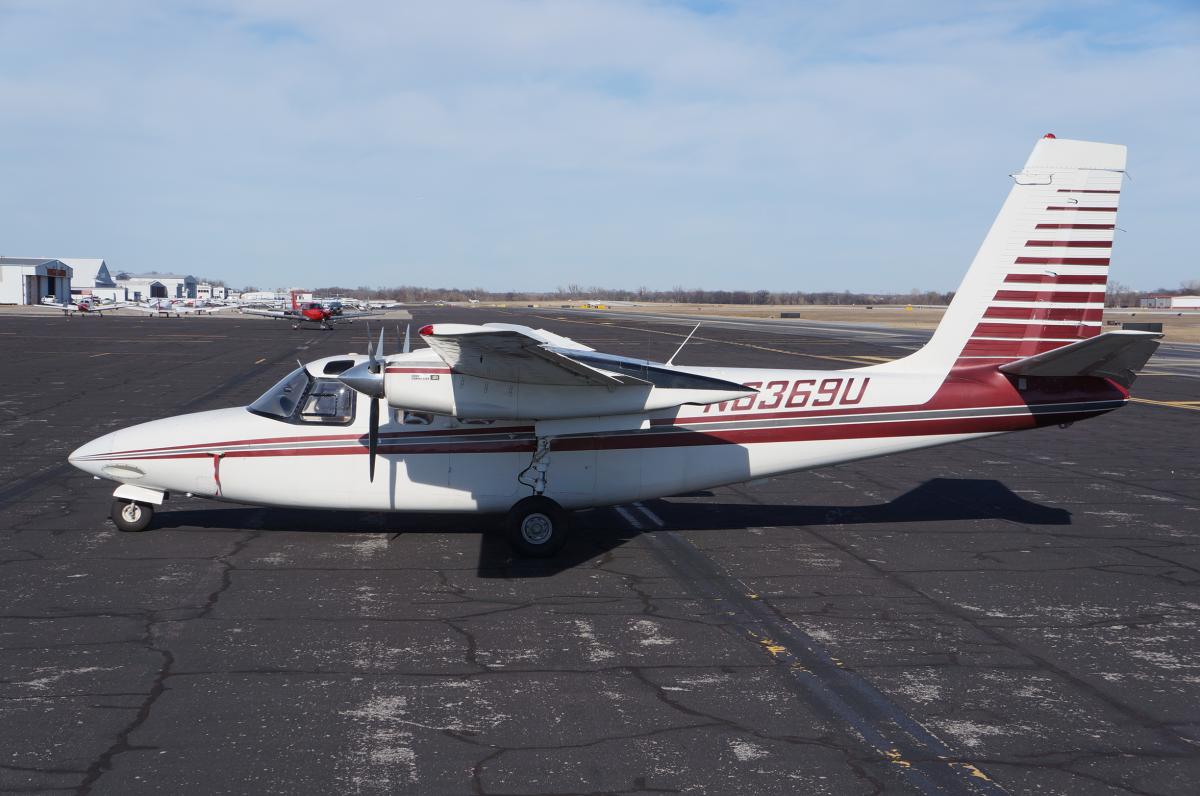 1964 Commander 500B Photo 2