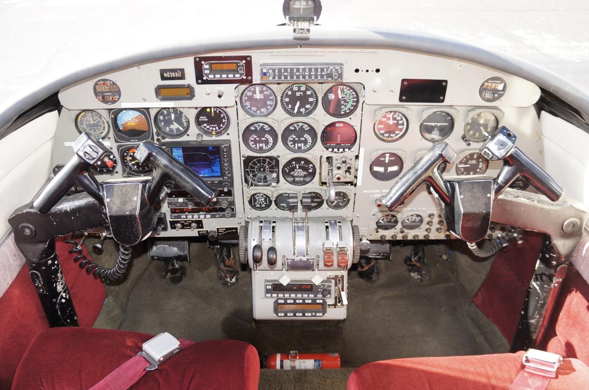 1964 Commander 500B Photo 6