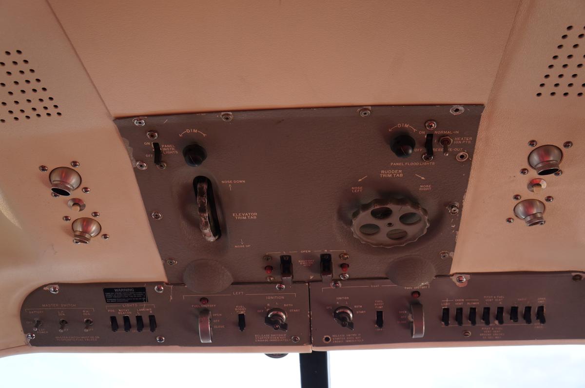 1964 Commander 500B Photo 6