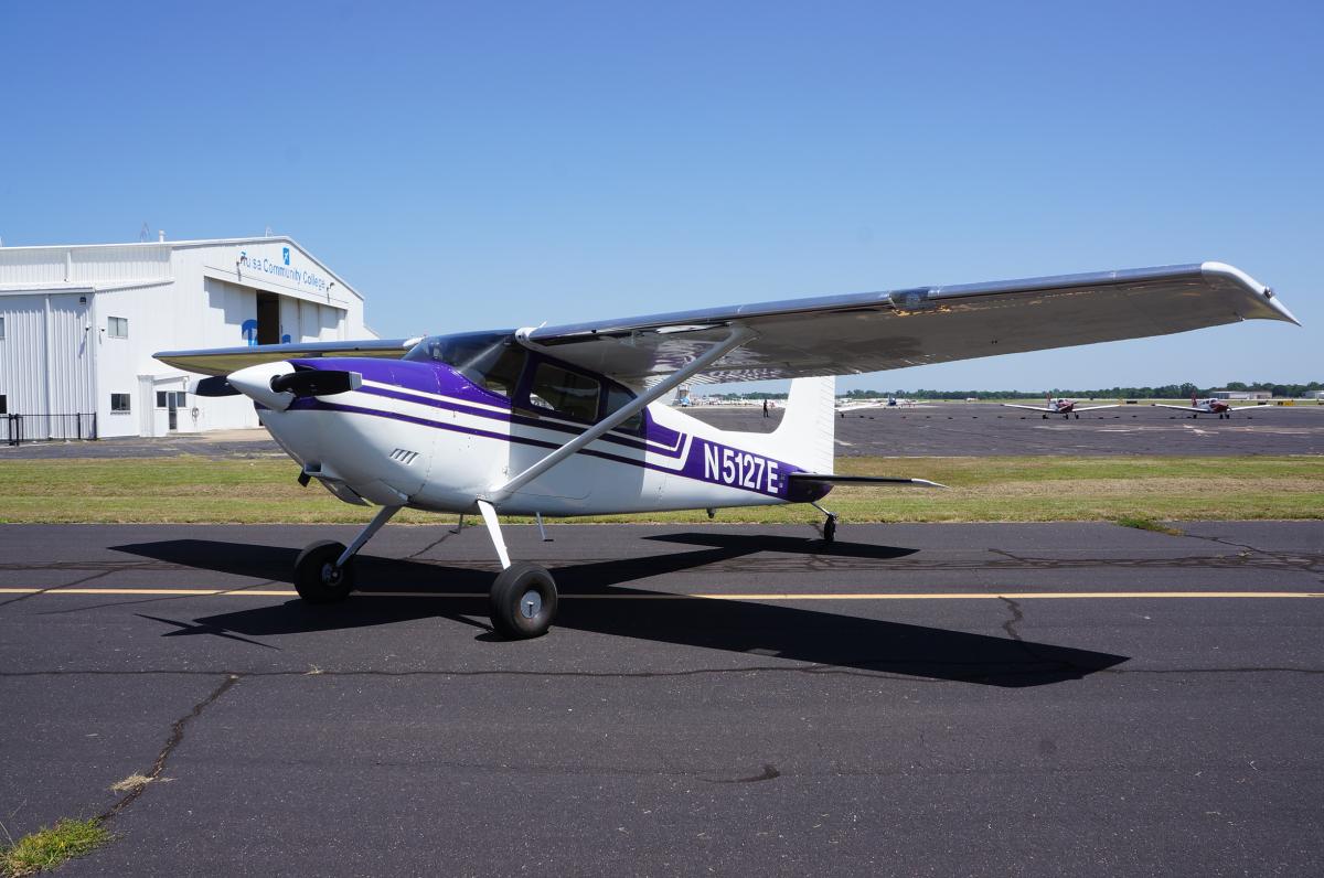 1959 Cessna 180 Photo 3