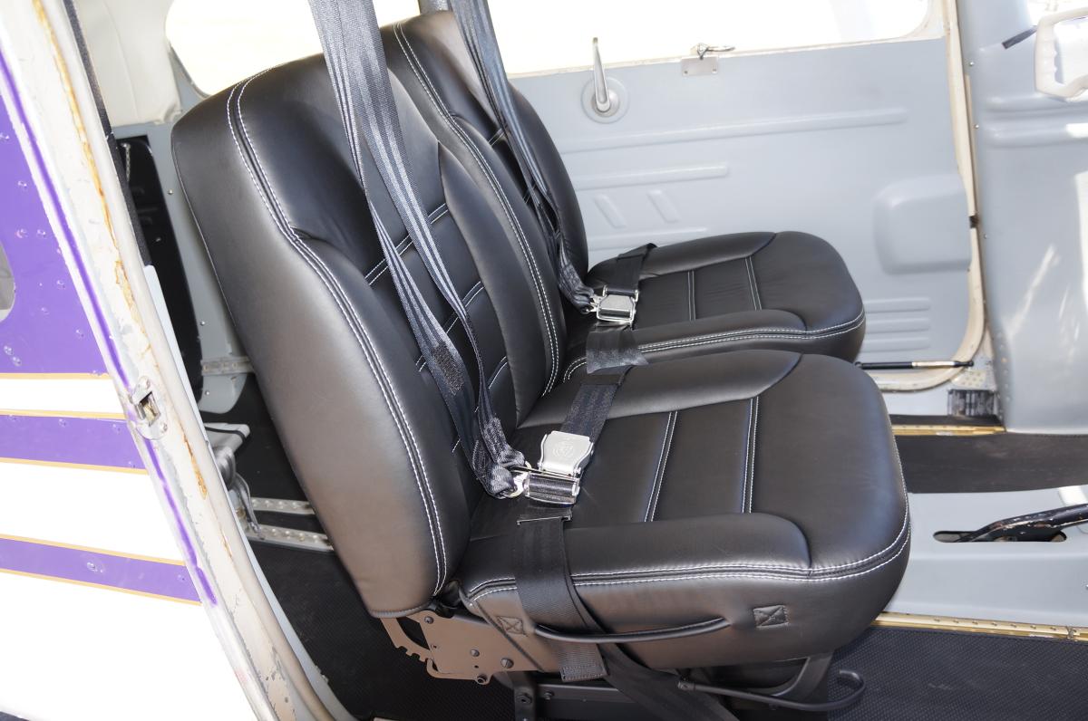 1959 Cessna 180 Photo 6