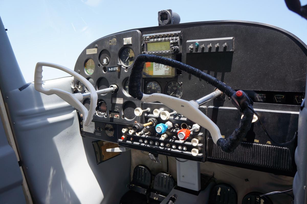 1959 Cessna 180 Photo 2