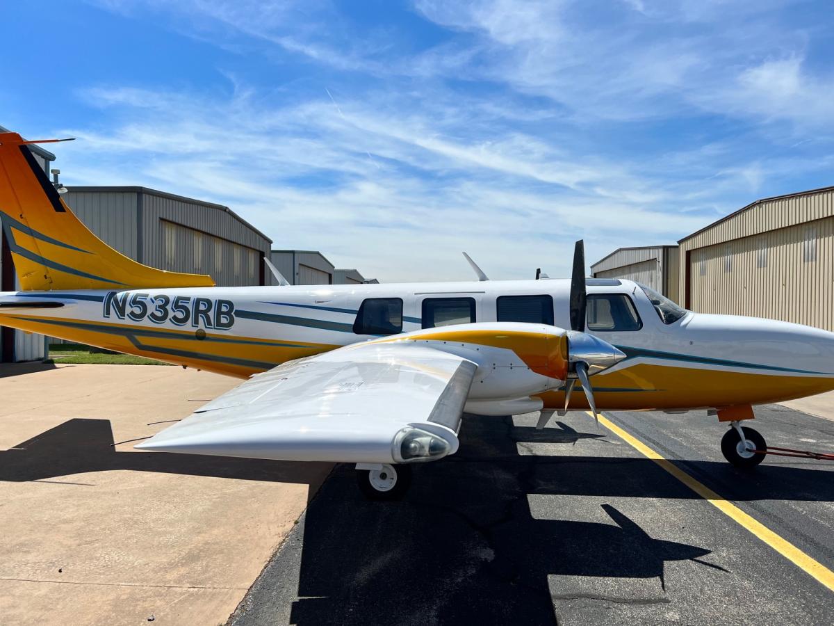 1981 Piper Aerostar Photo 2