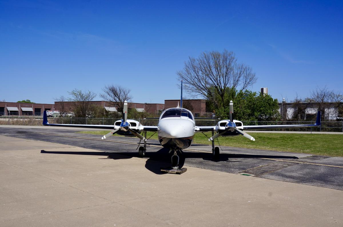 1984 Aerostar 700P Photo 2
