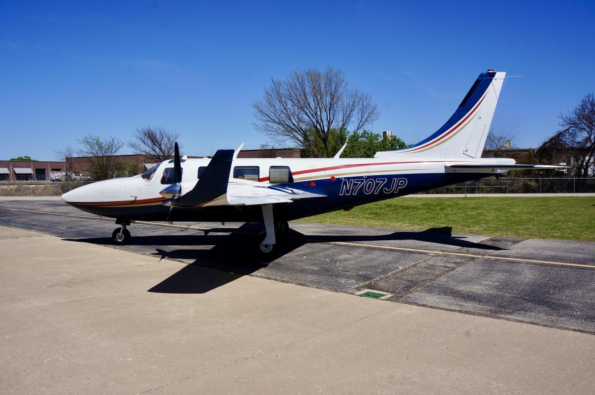 1984 Aerostar 700P Photo 4