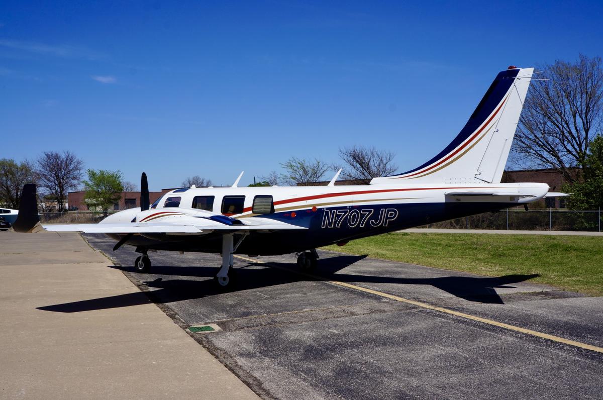 1984 Aerostar 700P Photo 3