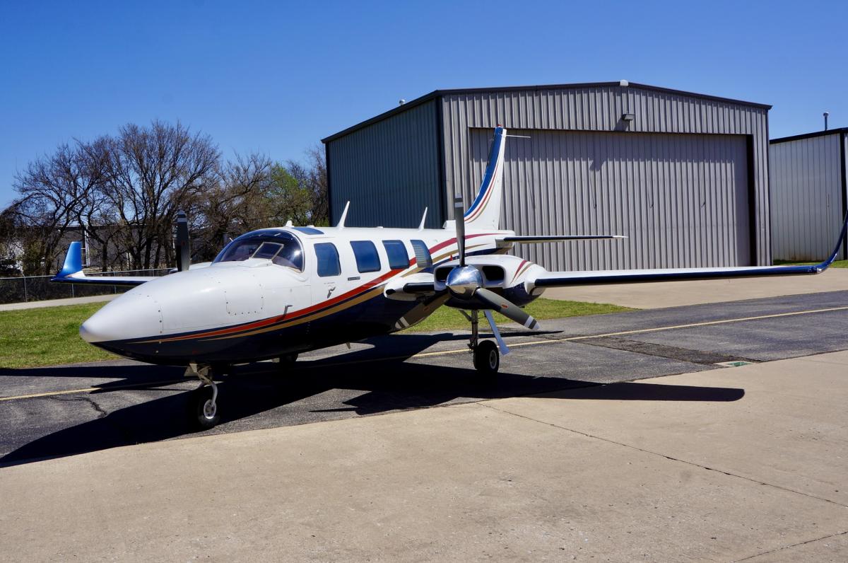 1984 Aerostar 700P Photo 6
