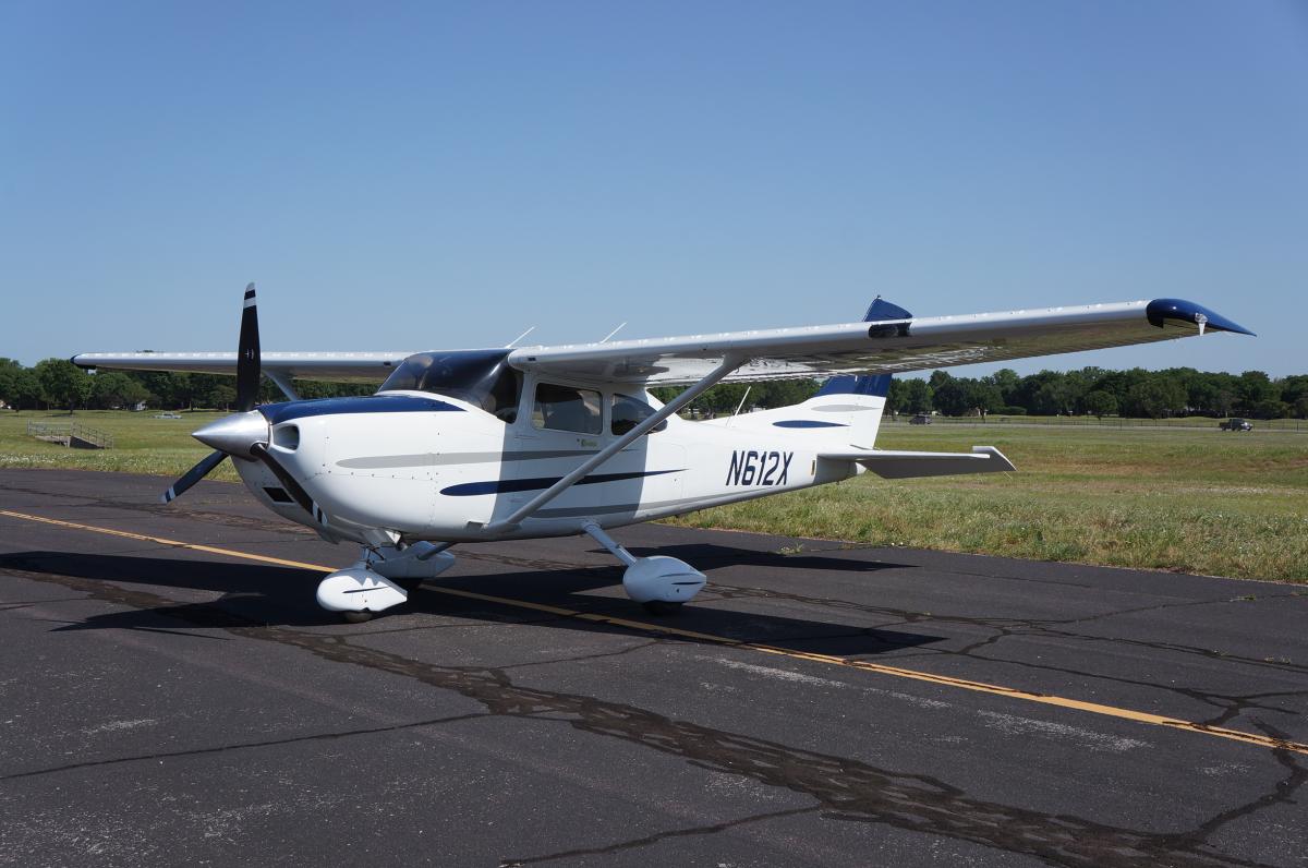 2003 Cessna Turbo 182T Skylane Photo 3