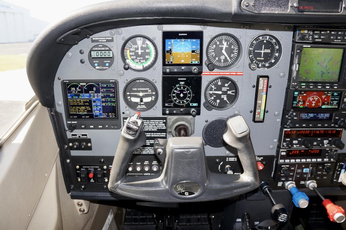 2003 Cessna Turbo 182T Skylane Photo 3