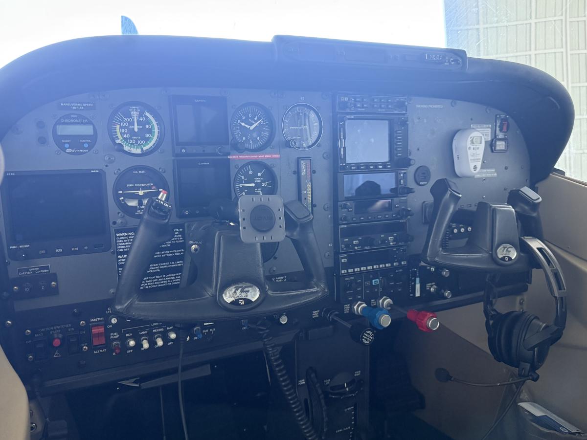 2003 Cessna Turbo 182T Skylane Photo 5