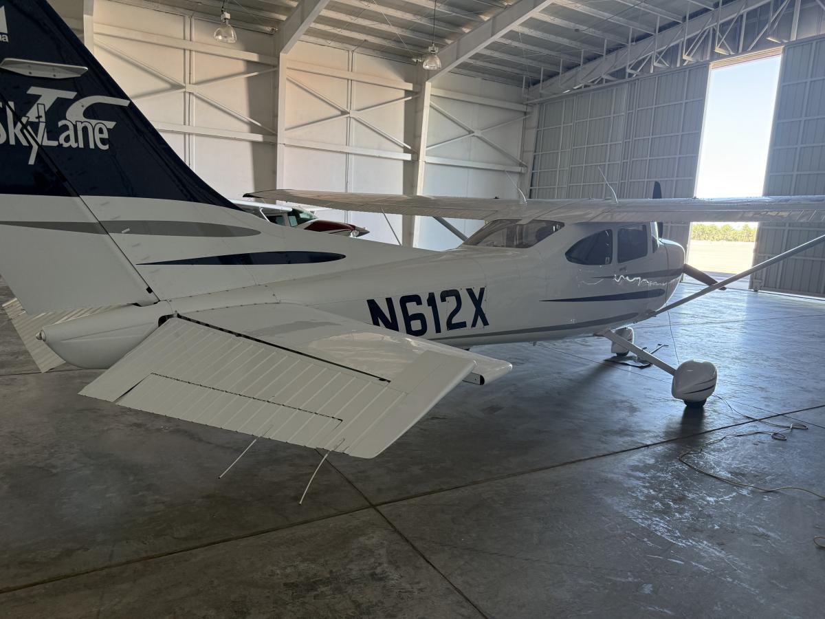 2003 Cessna Turbo 182T Skylane Photo 3