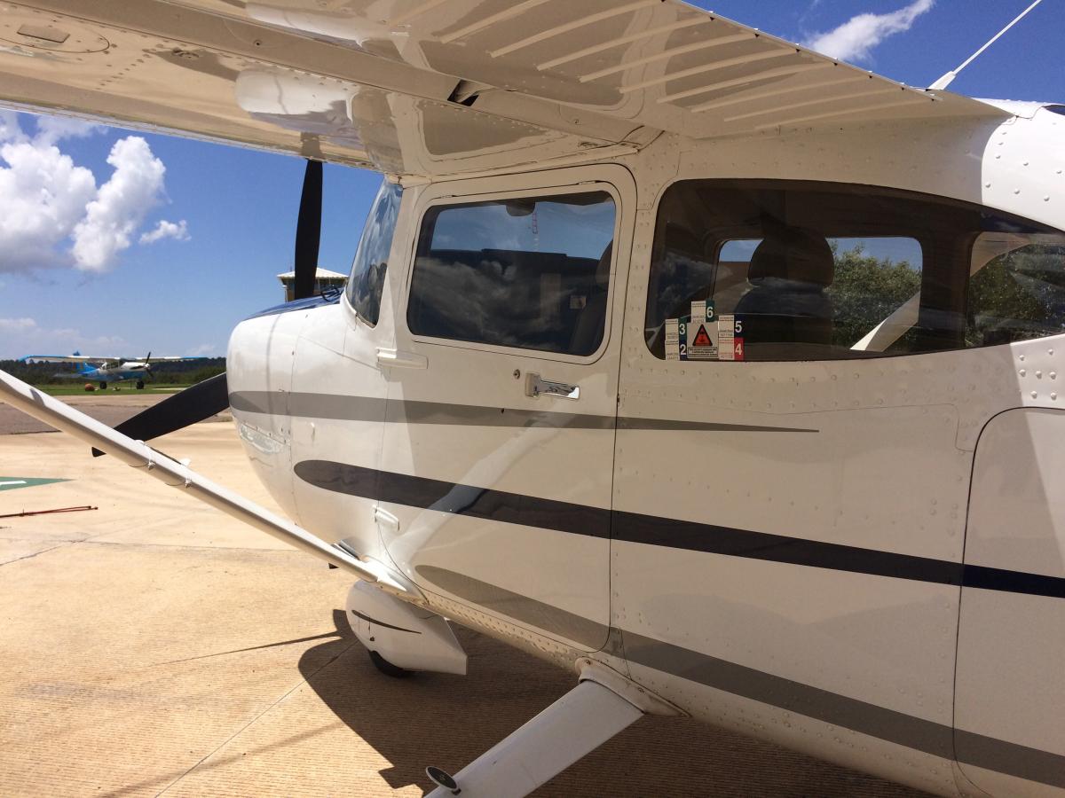 2003 Cessna Turbo 182T Skylane Photo 5
