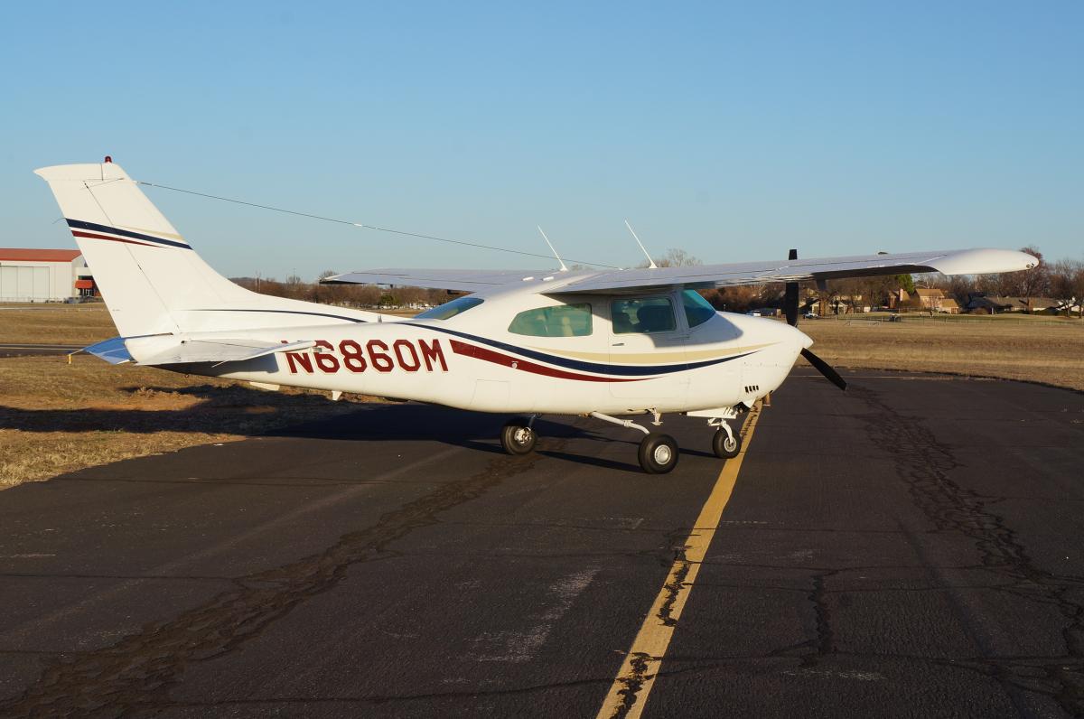 1977 Cessna Turbo 210 Photo 3