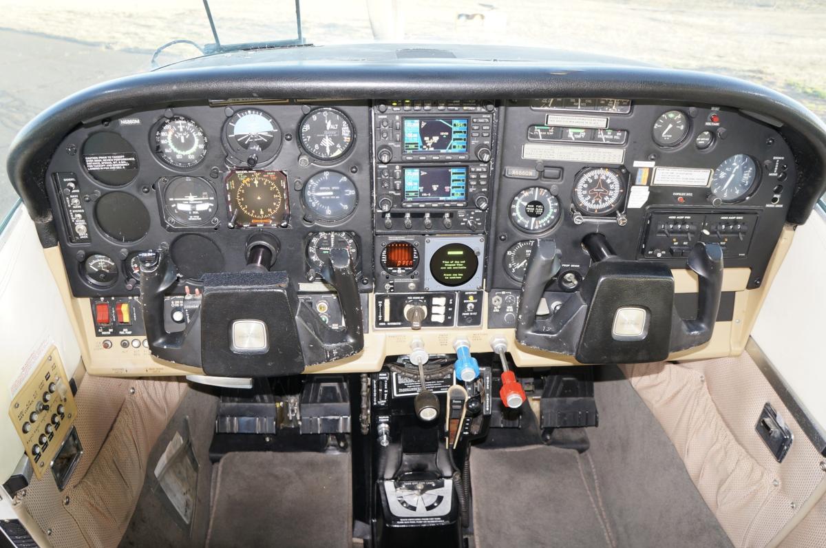 1977 Cessna Turbo 210 Photo 3