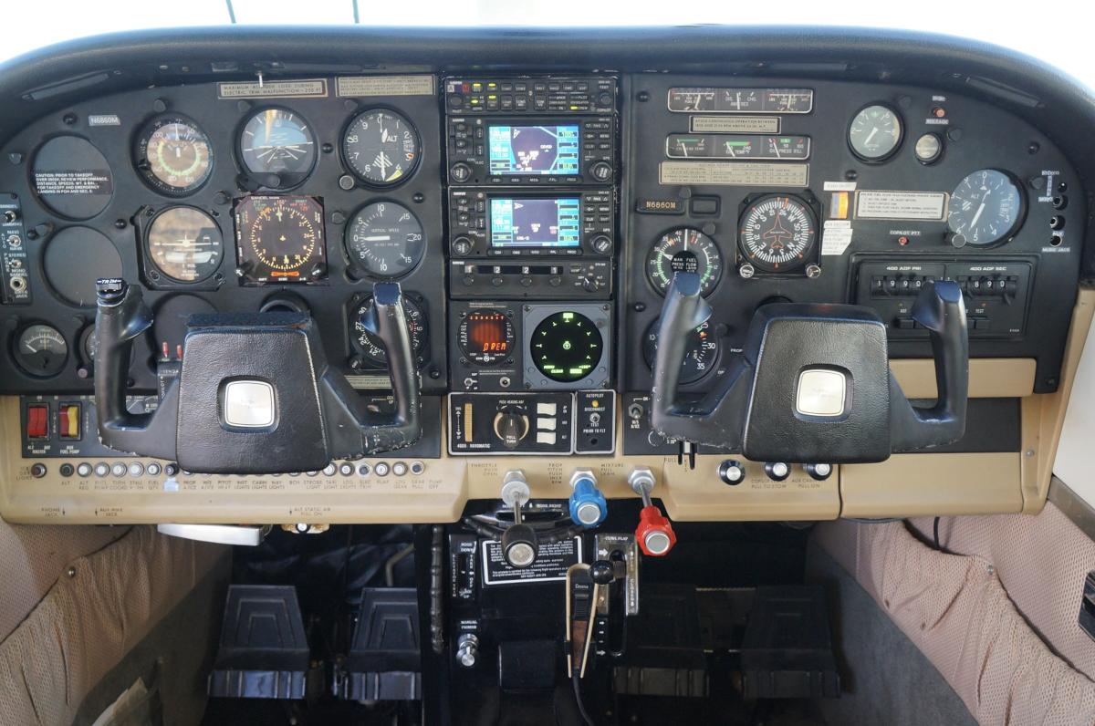 1977 Cessna Turbo 210 Photo 7
