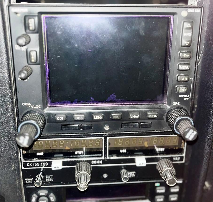 1977 Cessna 210M Photo 3