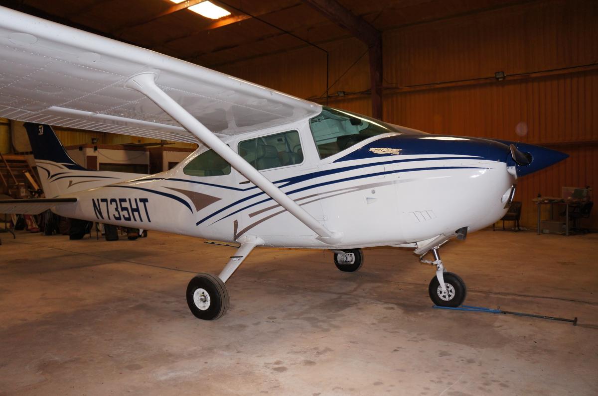1977 Cessna 182Q Skylane Photo 2