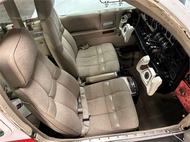 1975 BEECHCRAFT B55 BARON Photo 3